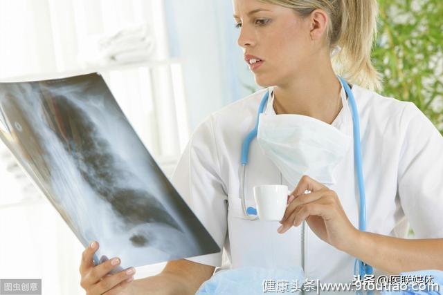 为何肺癌发现多是晚期？提醒：这5个早期症状，很多人都忽视了