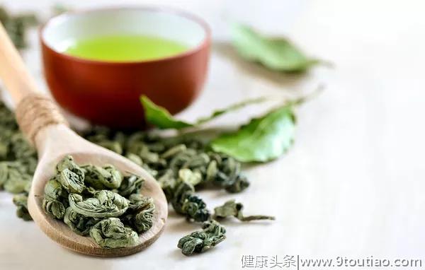 一天中这个时间喝茶，最养生！加点料，还能养胃补气血，肾也悄悄变好