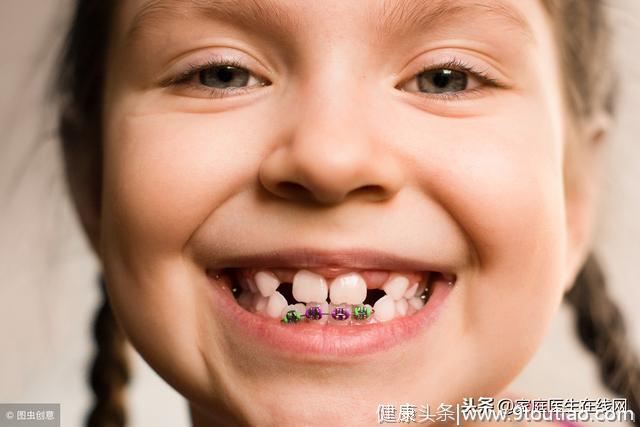 口腔医生：孩子牙齿有4种现象，是发育异常了，要及早治疗