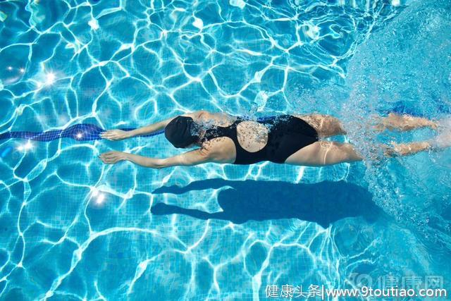 肿瘤专家推荐的抗癌秘诀，竟然是游泳！治好了癌症，再也没复发