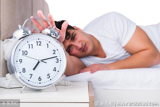 夜夜失眠，太痛苦了？用4个方法，让你睡得更香