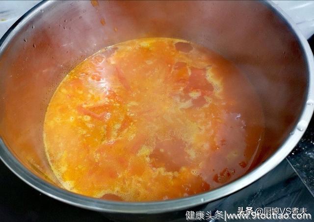 夏季食谱：入口即化的【番茄原子汤】做出小时候妈妈的味道。