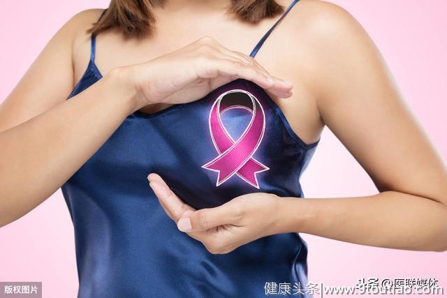 胸部有这3个异常表现，或是乳腺癌“预兆”，得趁早去检查