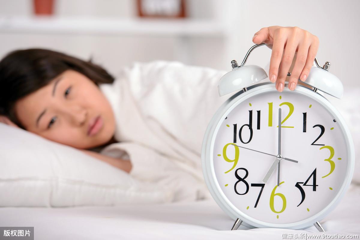 经常失眠、晚上难以入睡？与8个原因有关系，快看看你中了几个